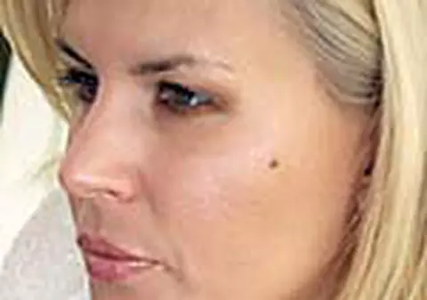 Elena Udrea a venit cu prajituri la presedinte, la Elias 