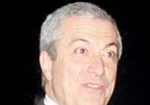 Tariceanu i-a urecheat 'parinteste' pe senatori