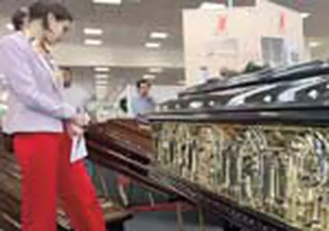 Sicrie pentru excentrici