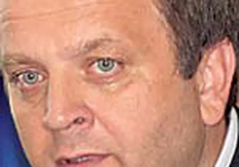 Flutur, chemat la raport 