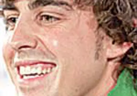 Alonso pleaca primul