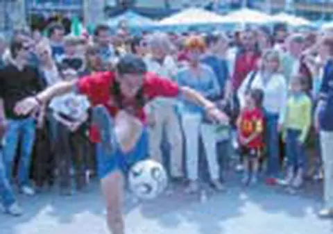 Mai tare ca Ronaldinho
