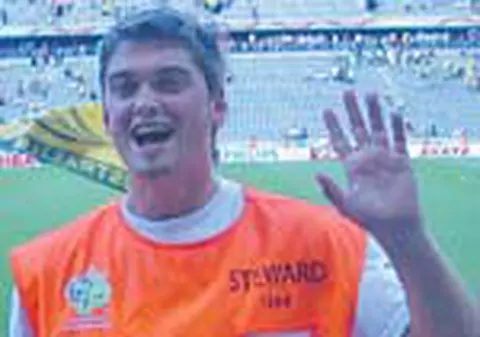 Un roman, om de ordine la CM