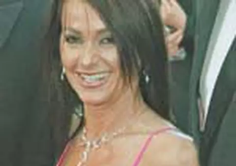 Nadia Comaneci a devenit mama