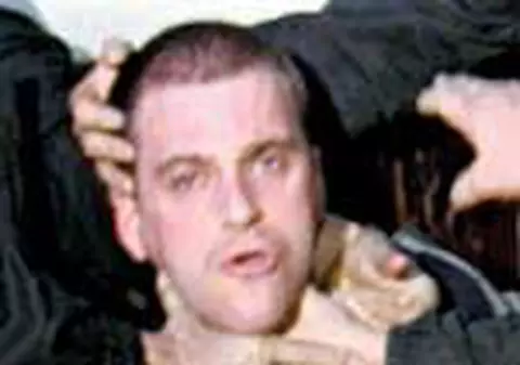 Passaris, 'Diavolul portocaliu', nu vrea sa fie extradat in Grecia