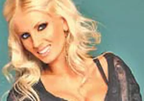 Andreea Banica a dat cu masina peste un tanar 