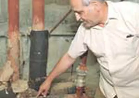 Toti locatarii dau bani pentru reparatiile comune