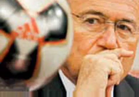 FIFA inventeaza reguli tampite