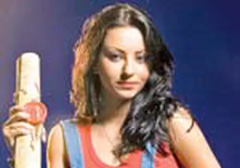 Giulia are emisiune la Prima