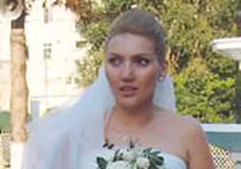 Iulia Fratila a fost ieri mireasa