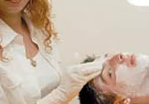 Catalin a inceput tratamentul antiacneic