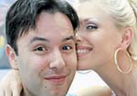 Logodnicul Cristinei Rus renunta la muzica