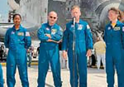 Discovery, inapoi pe Pamant