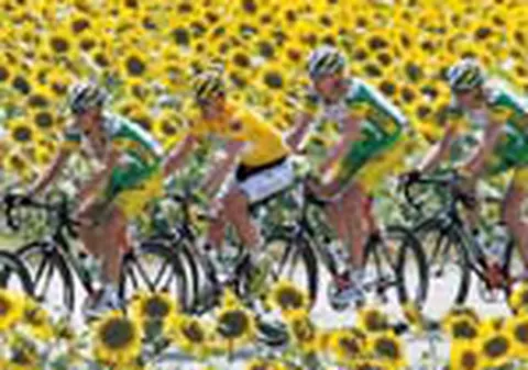 Turul oamenilor simpli