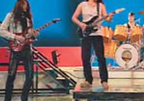 TVR prezinta pletele lui Robert Turcescu