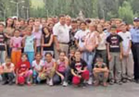 Copiii sinistrati din Tarlisua, in excursie cu politistii 