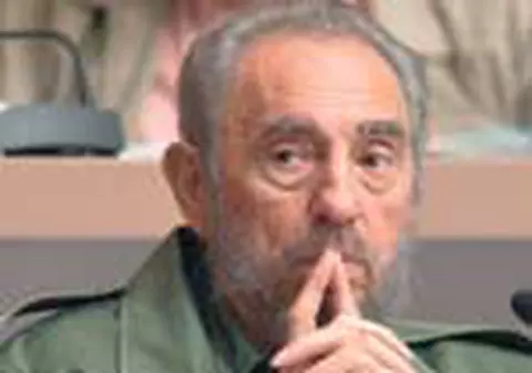 Castro, bolnav de cancer la stomac?