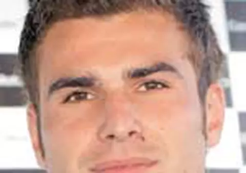 Mutu face botezul luna viitoare