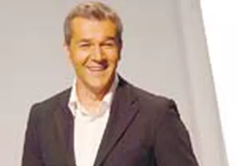 Bittman a scos ieri certificatul de nastere al micutului Mark Nicolas