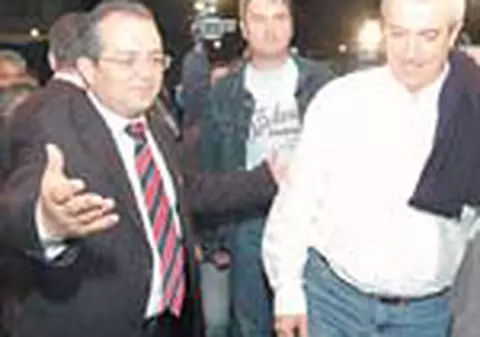 Dupa sedinte separate, liberalii si democratii au baut impreuna la Cluj