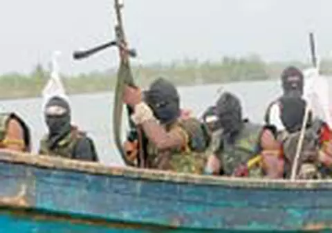 Petrecere dupa eliberarea petrolistului