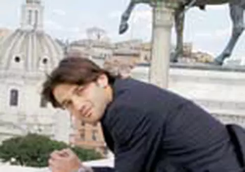 Chivu, in cautarea partenerei de viata