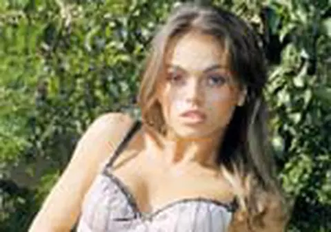 Andra de la pagina 5 a ajuns vedeta de clip