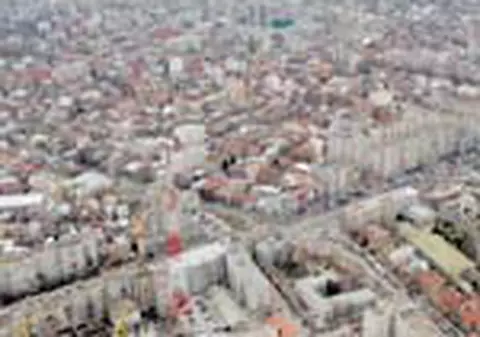 Capitala paralizata de sase santiere