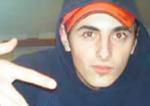 S-a sinucis din dragoste