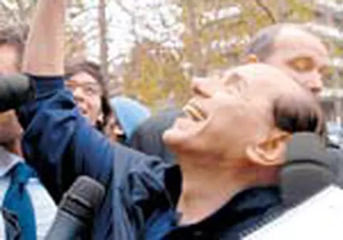 Berlusconi a parasit spitalul 