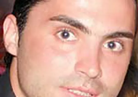 'Pepe trage de timp'