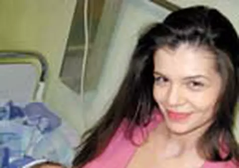 Iri i-a taiat cordonul ombilical 