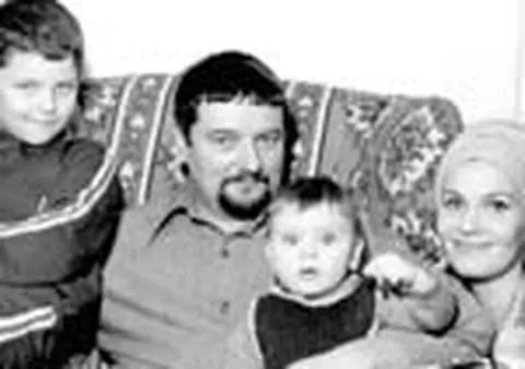 Baietii lui nea Vanea