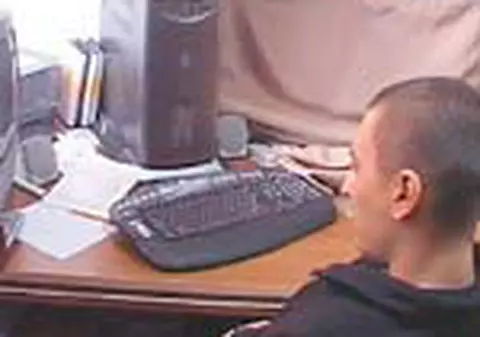 Hackerul aradean Victor Faur a fost audiat de procurori