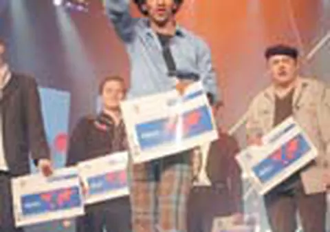 Locomondo devine Todomondo