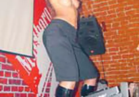 A mixat topless la Timisoara