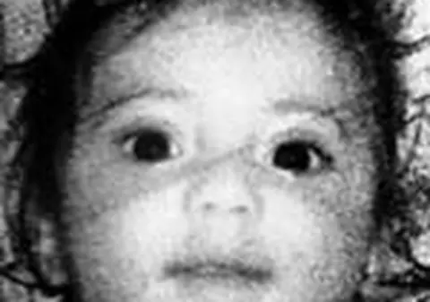 Politia cauta parintii unui copil abandonat 