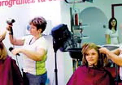 Manichiura cu forfecuta, in saloane interzisa