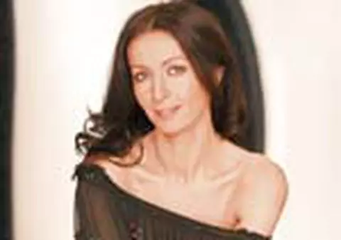 'Operatia la sani m-a scapat de un complex'