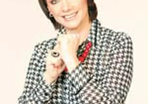 S-a mutat la hotel pentru a pregati emisiunea