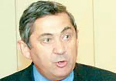 Berechet vrea sa-i dea casa lui Dragulescu