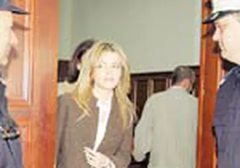 Alexandra Dinu nu renunta la Mario