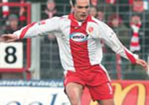 Fotbalistul Vlad Munteanu va avea sanse  financiare  deosebite