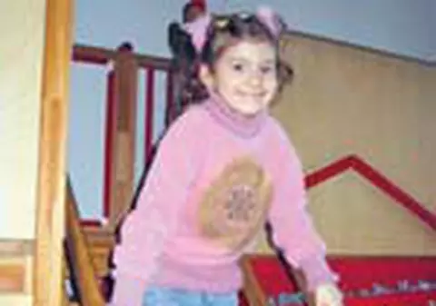 Ajutati-o pe Ioana sa auda!