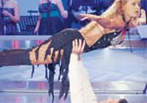 Duel intre vedete la 'Dansez pentru tine'