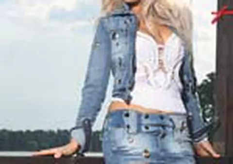 Andreea Banica, din nou imaginea Mexton