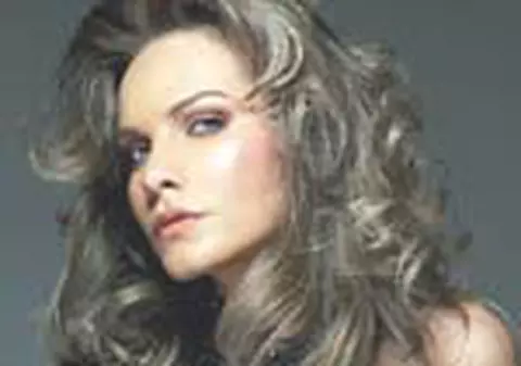 Anna Lesko gateste si mananca picant