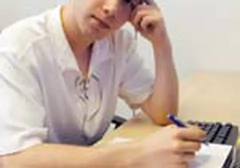 Specialistii va invata sa faceti un CV