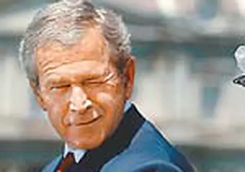 Bush i-a facut cu ochiul Reginei 