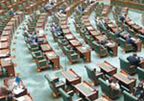 Asa 'se munceste' in Parlament!